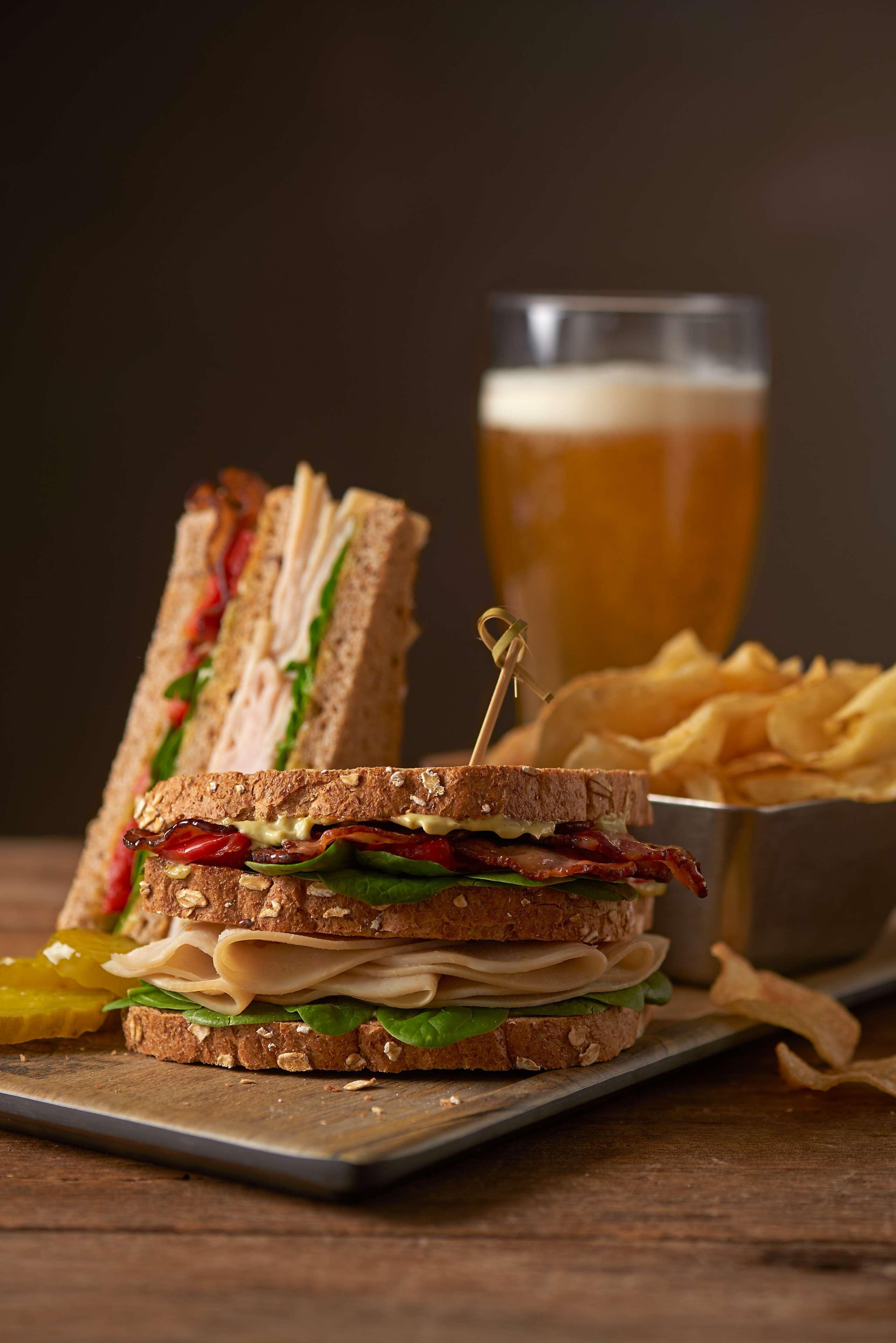 Hyatt Place Uc Hotel 3*