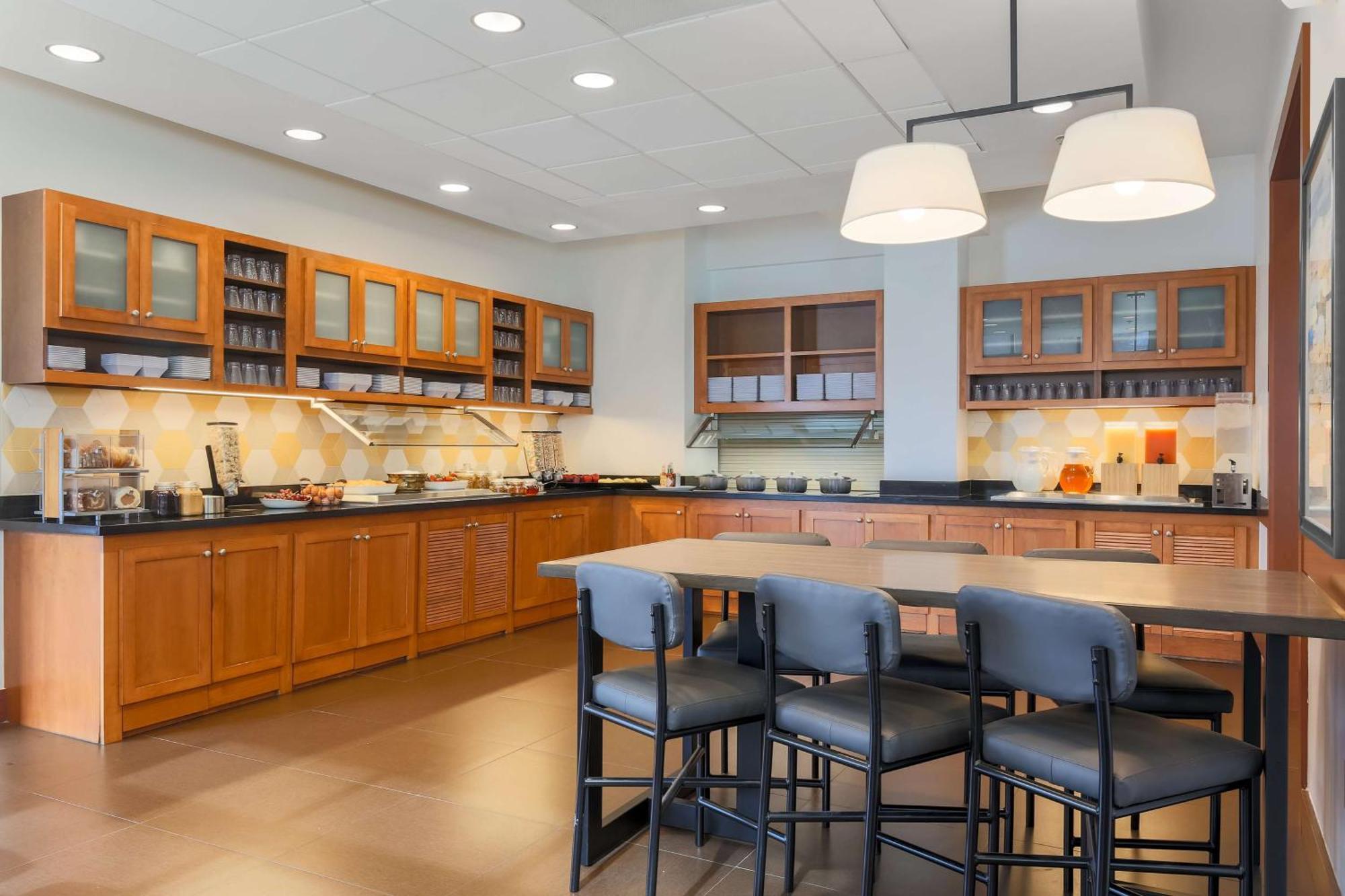 Hyatt Place Uc Hotel Davis