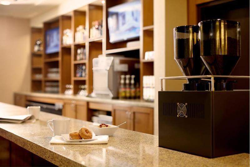 Hotel Hyatt Place Uc 3*
